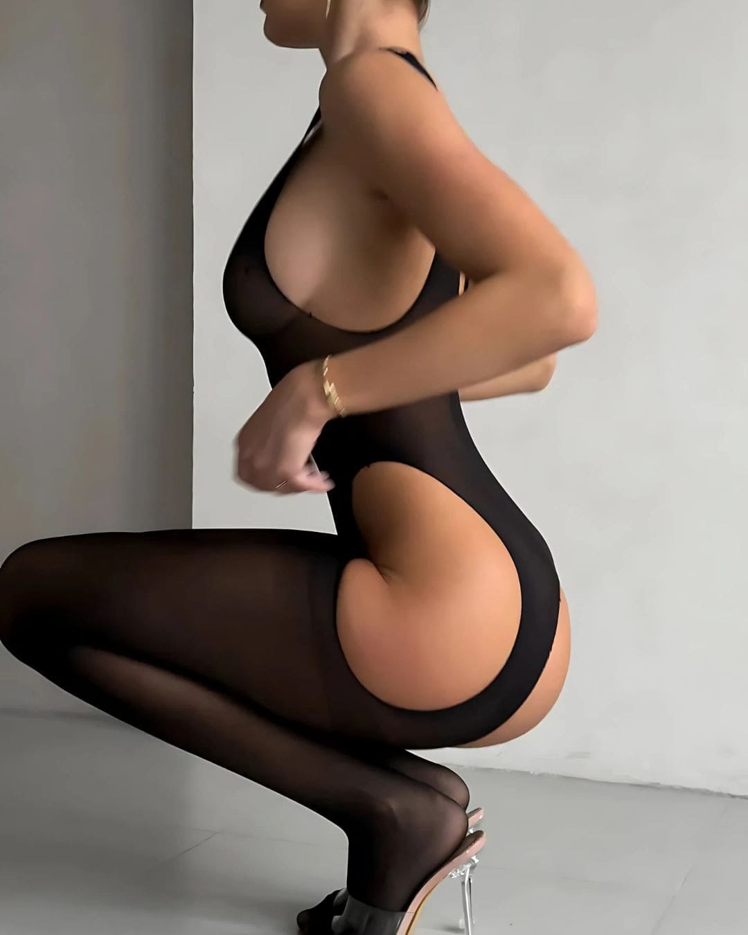 Catsuit Striptease