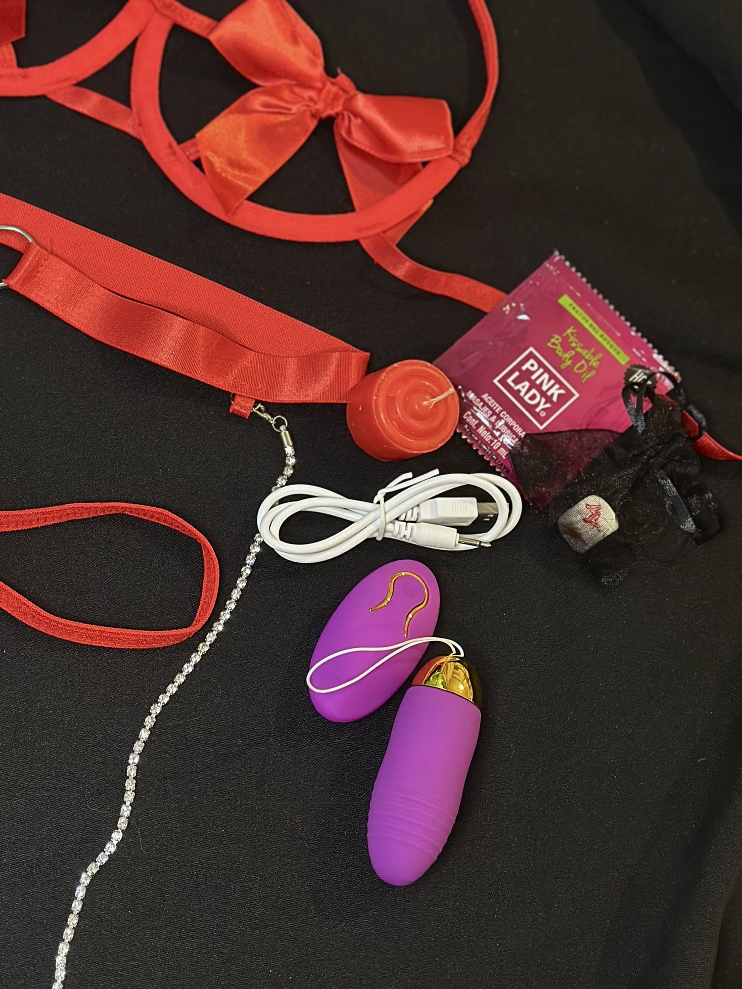 PACK EXPLICIT - Set Moñas XXX, Bala Vibradora Con Control, Lubricante, Vela y Dado de Posiciones