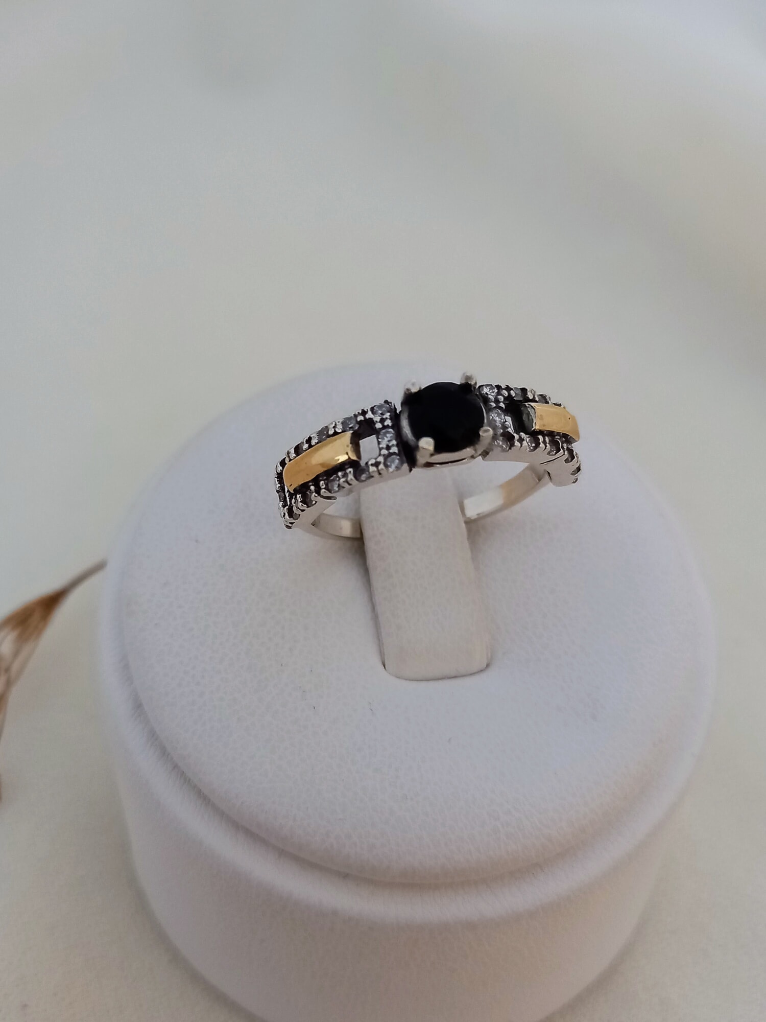 Anillo Ébano