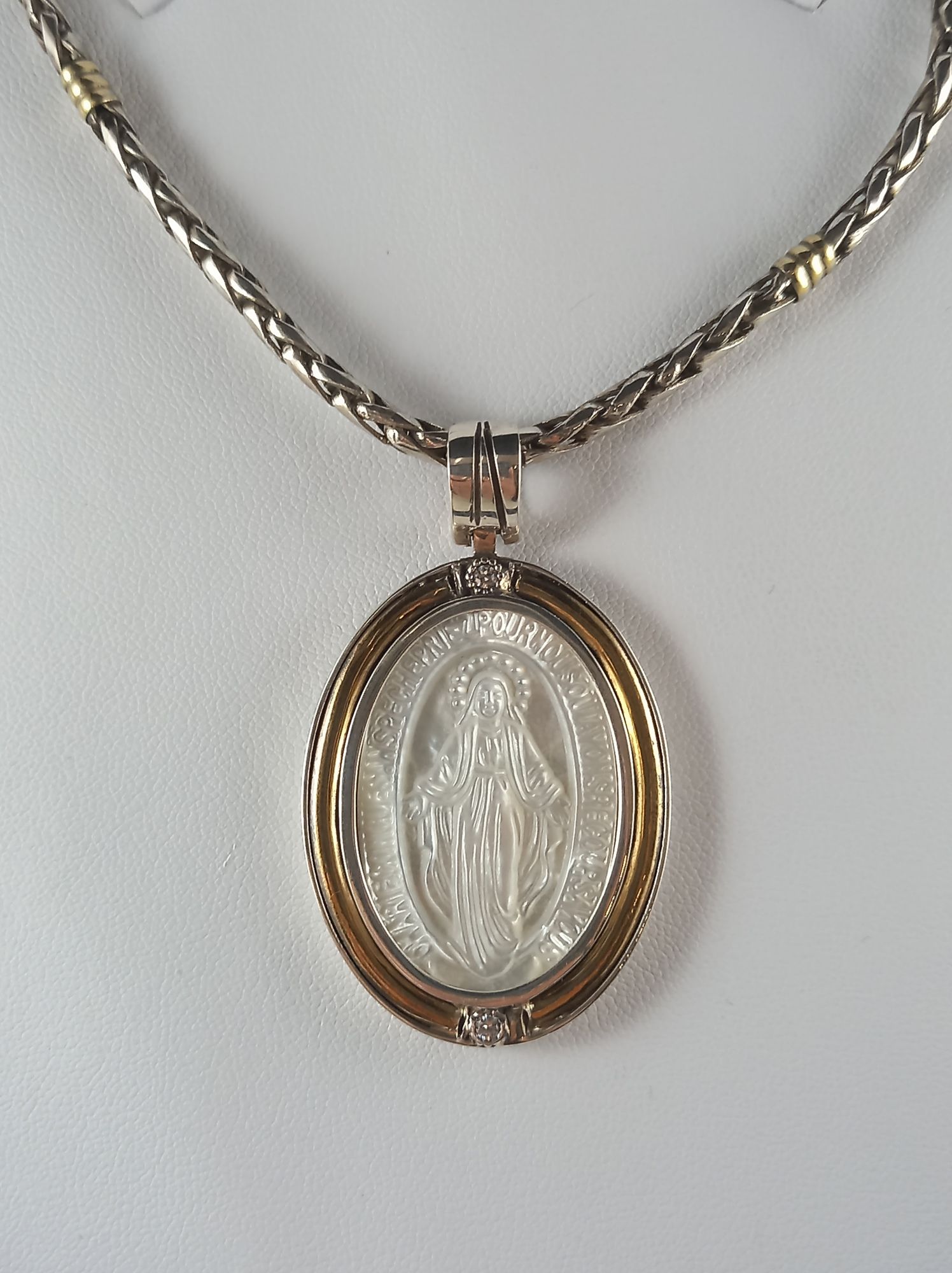 Conjunto Milagrosa Nácar