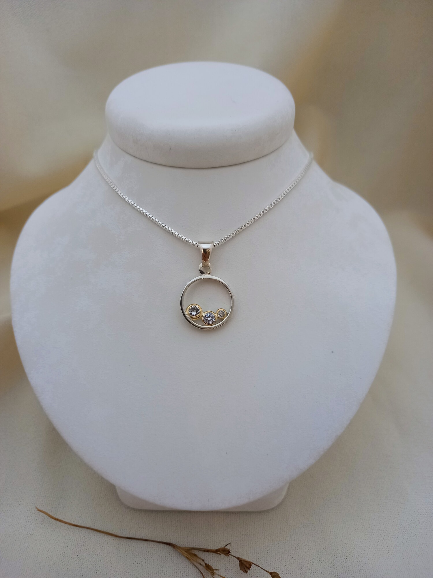 Conjunto Trío