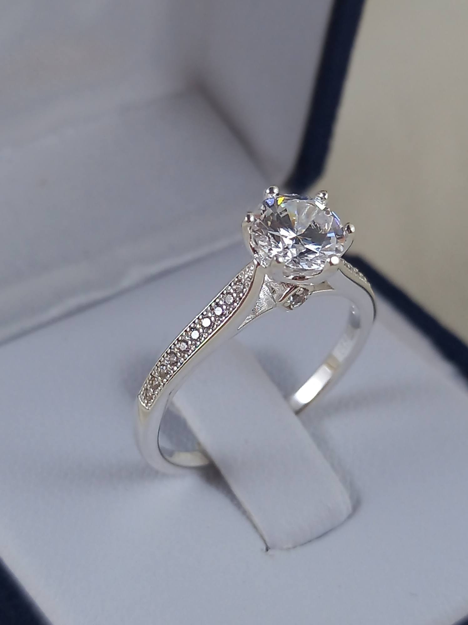 Anillo Alba
