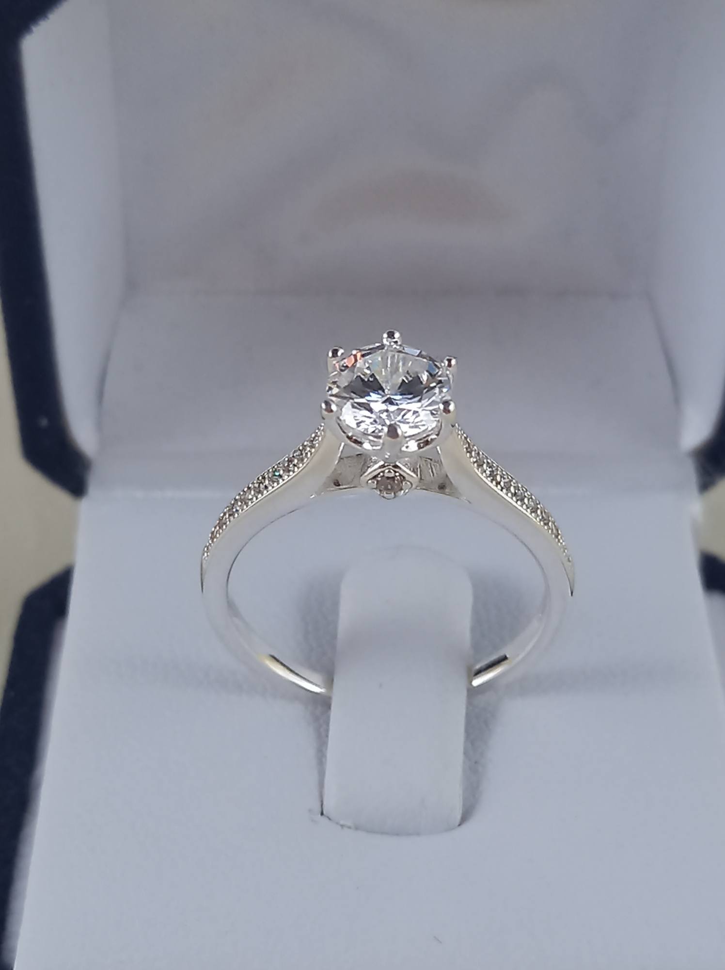 Anillo Alba