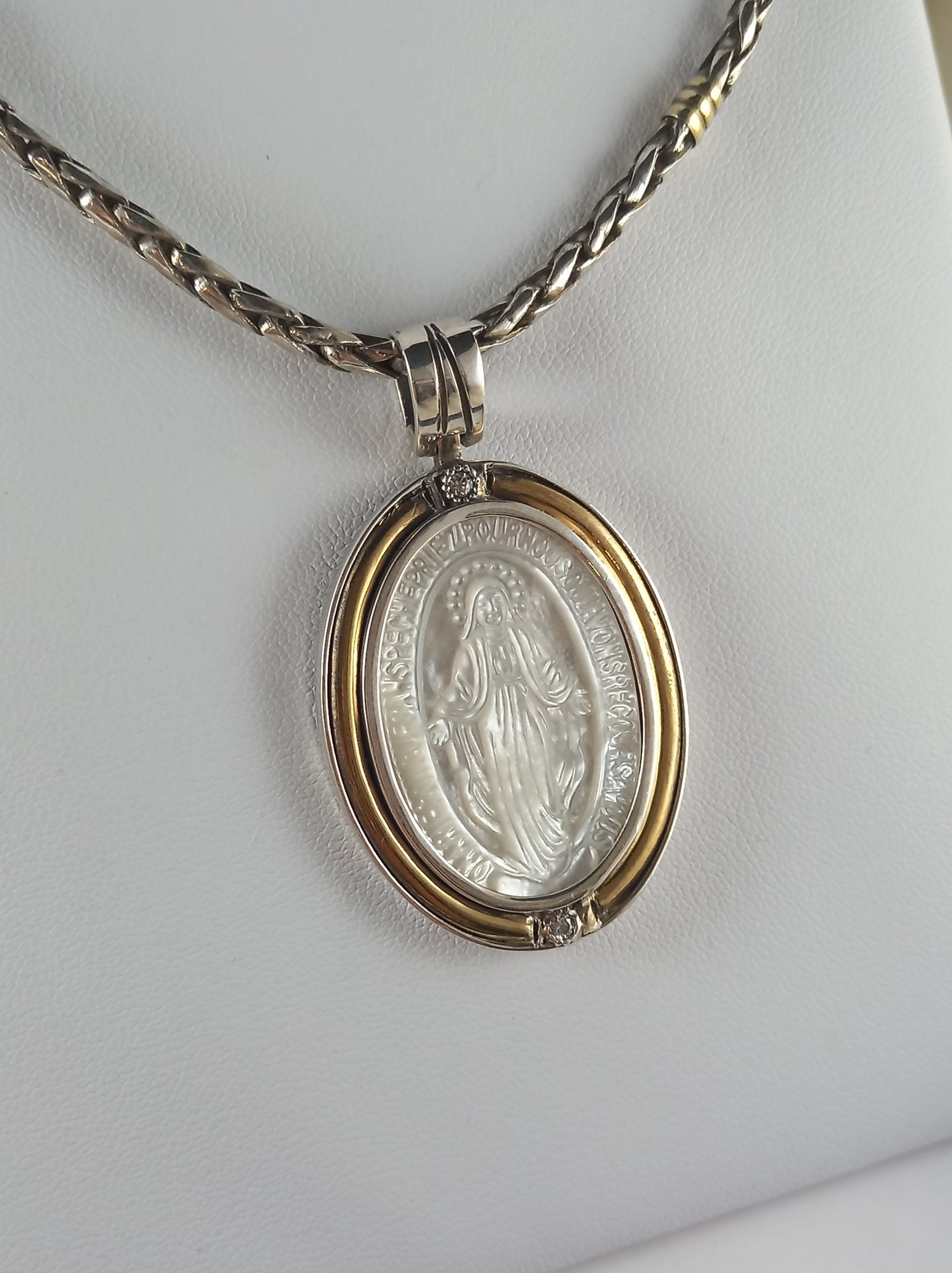 Conjunto Milagrosa Nácar