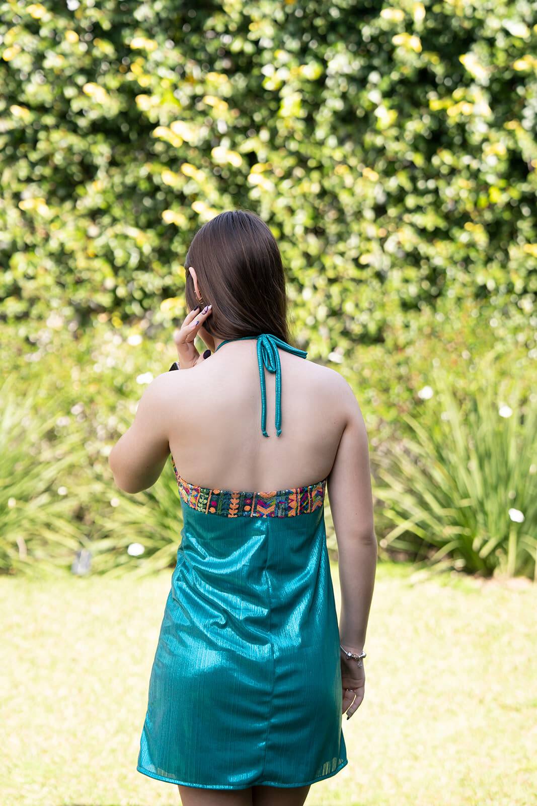 Vestido Halter Combinado