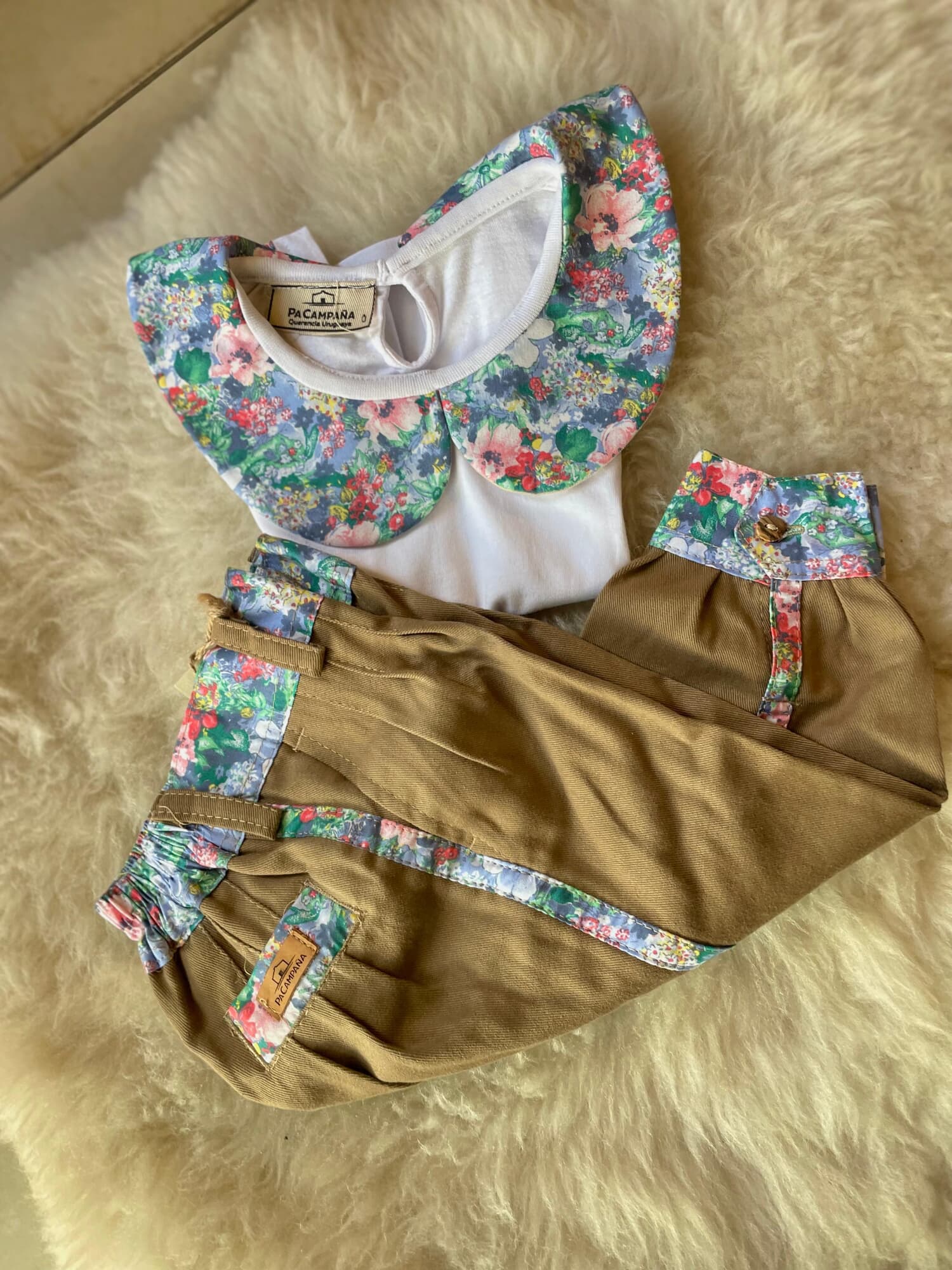 Conjunto remera y bombacha Flor Azul