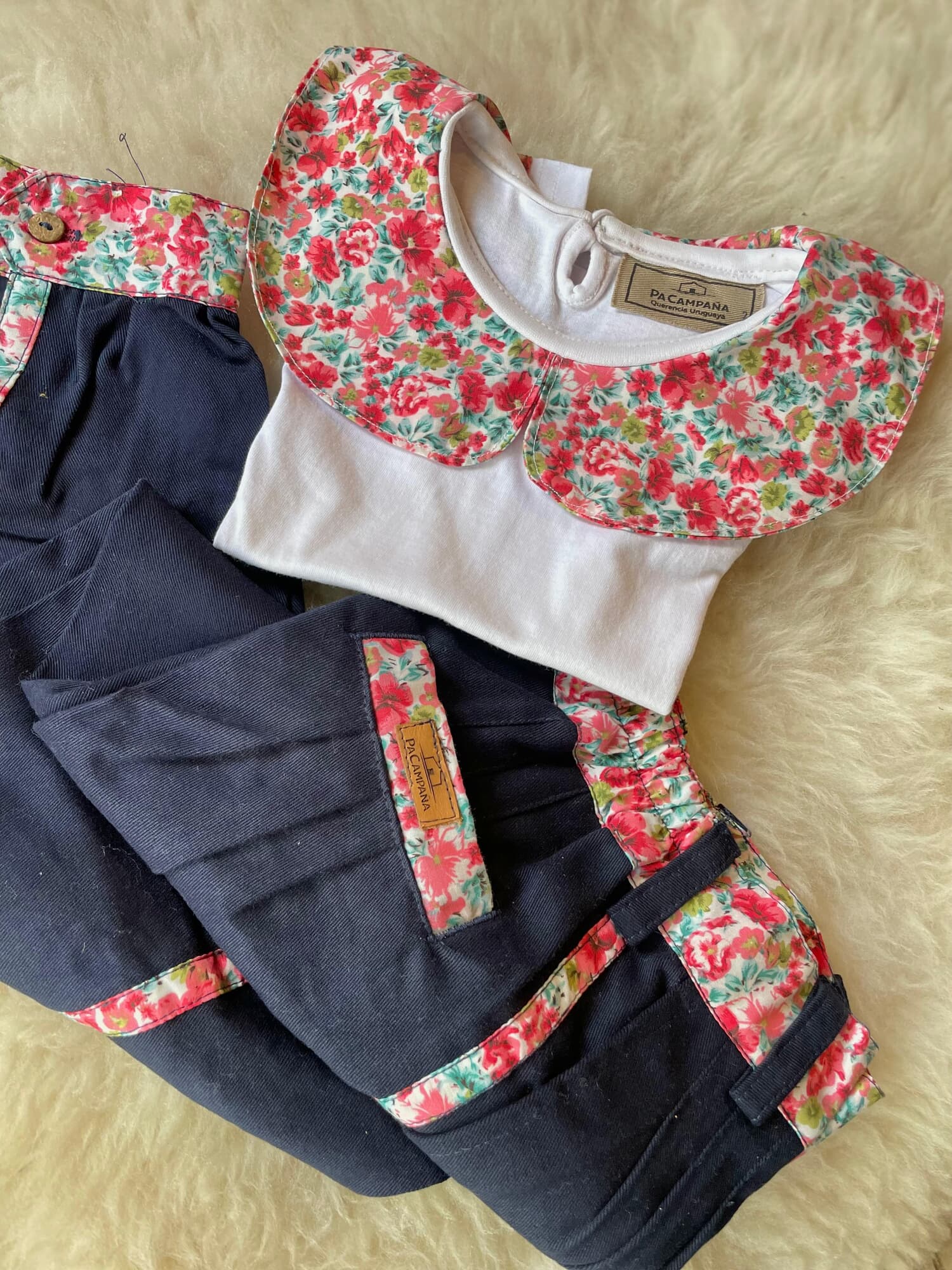 Conjunto remera y bombacha flor rosa