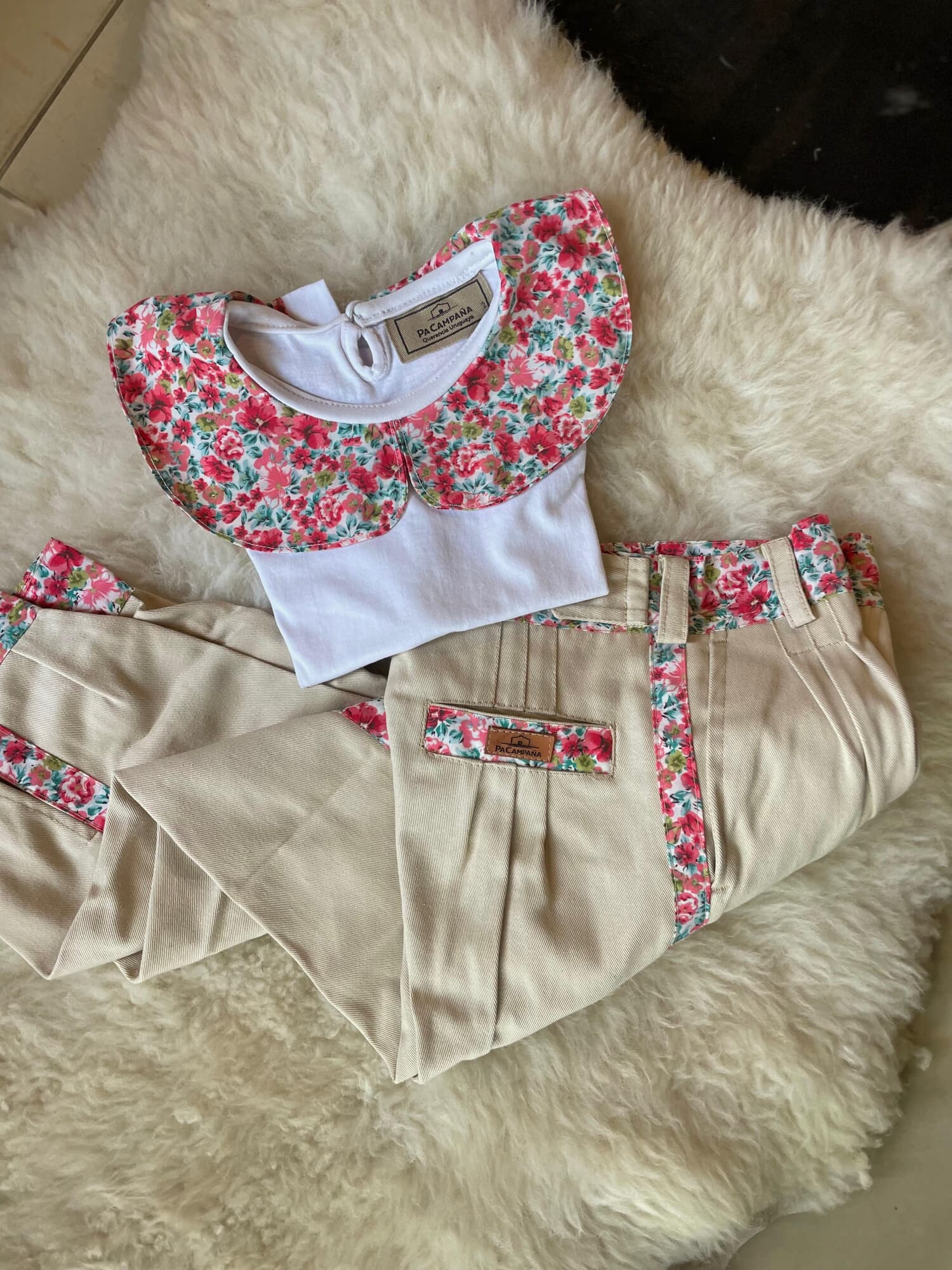 Conjunto remera y bombacha flor rosa