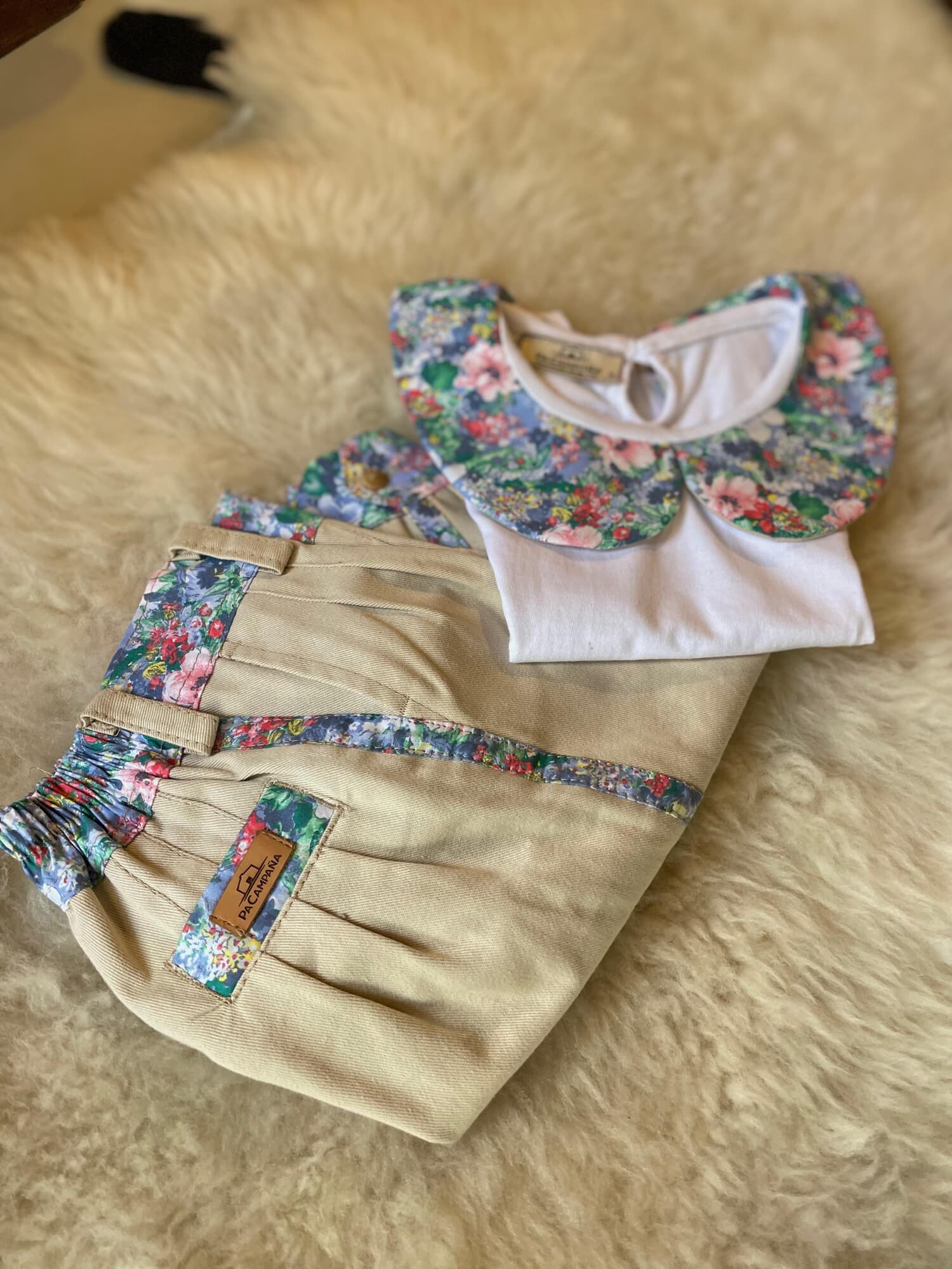 Conjunto remera y bombacha Flor Azul