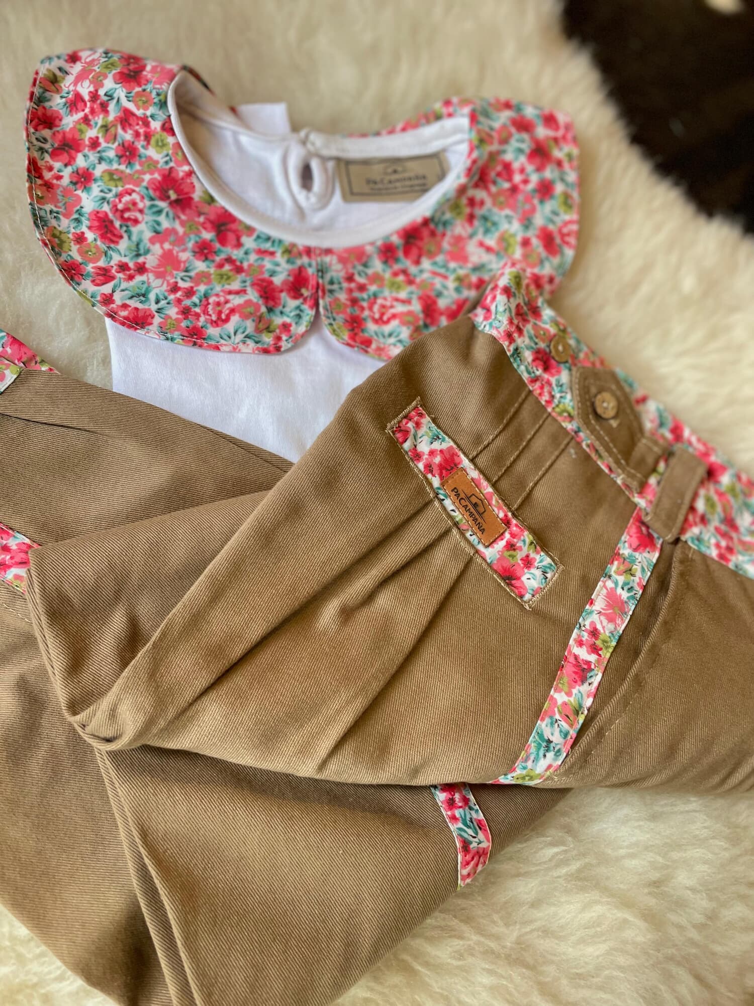 Conjunto remera y bombacha flor rosa