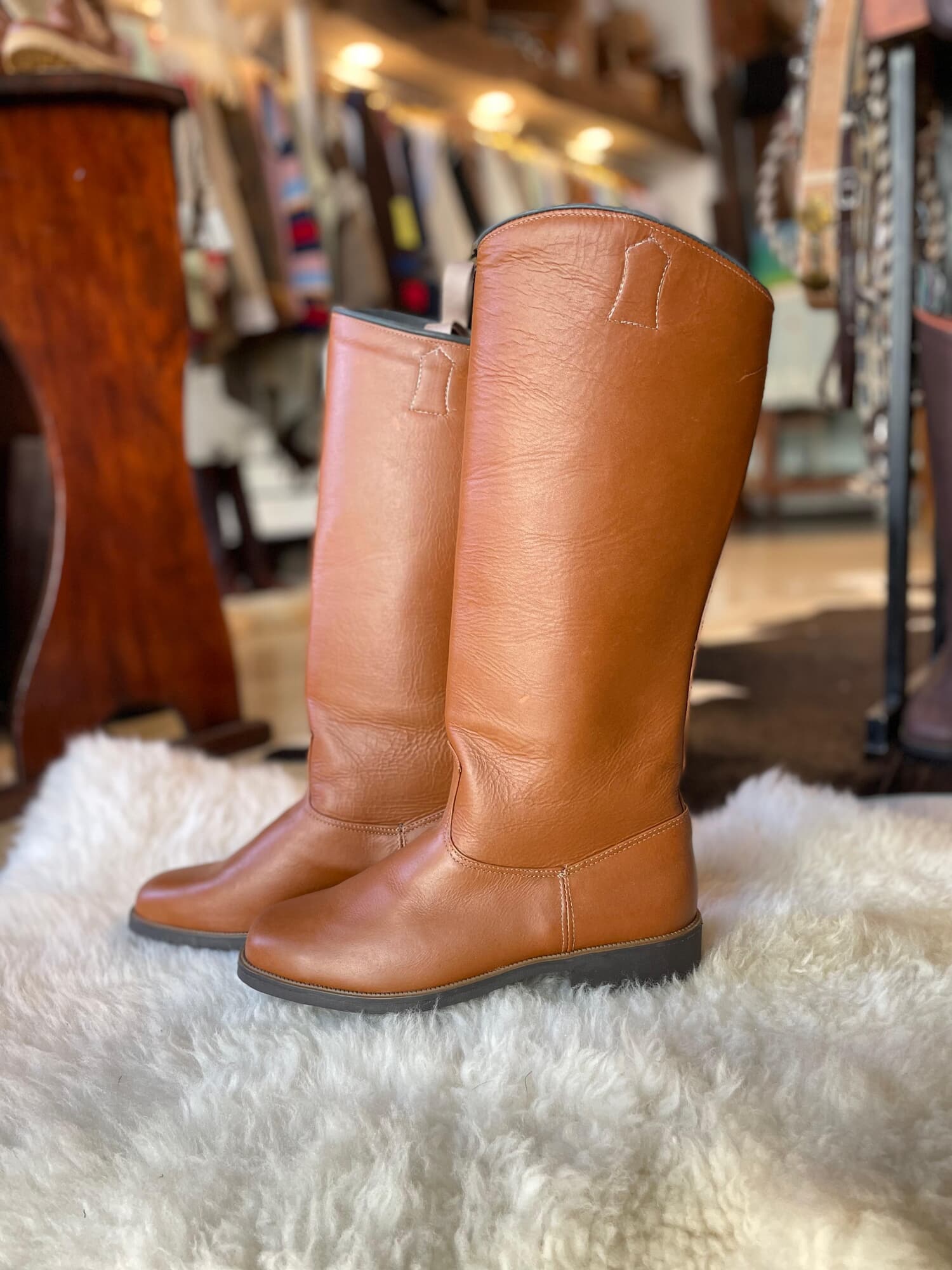 Bota caño duro Única