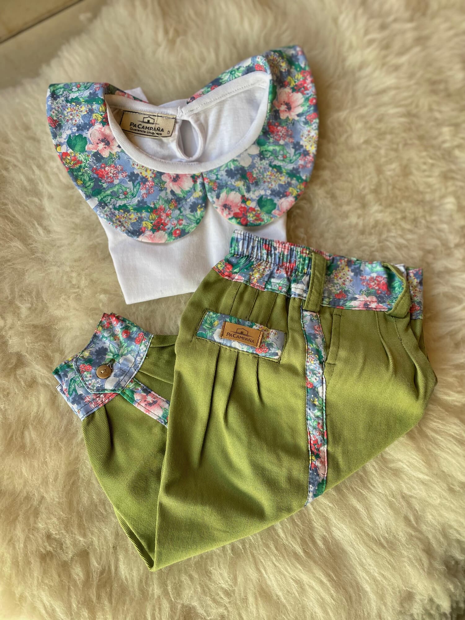 Conjunto remera y bombacha Flor Azul