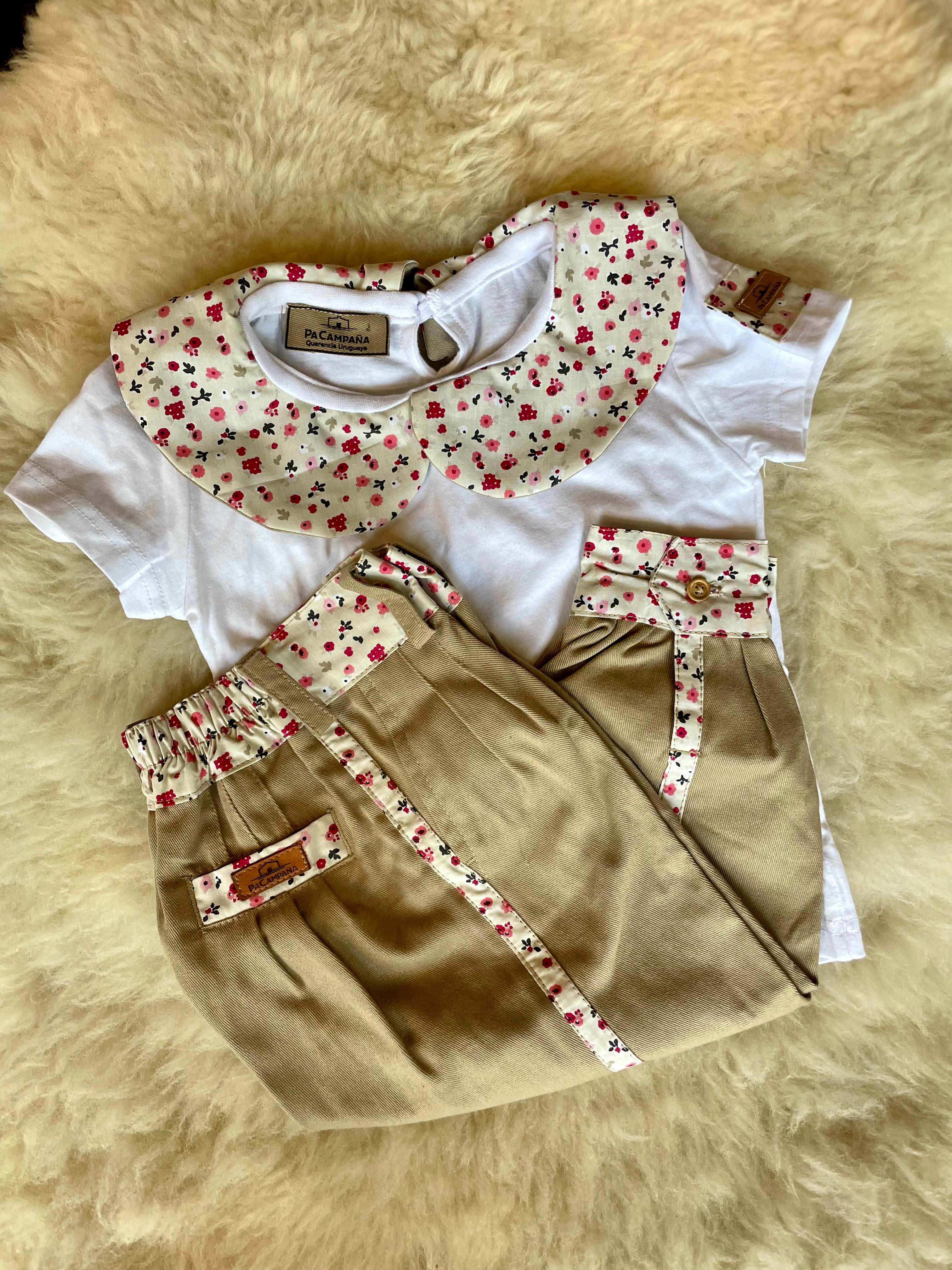Conjunto remera y bombacha Flor calida