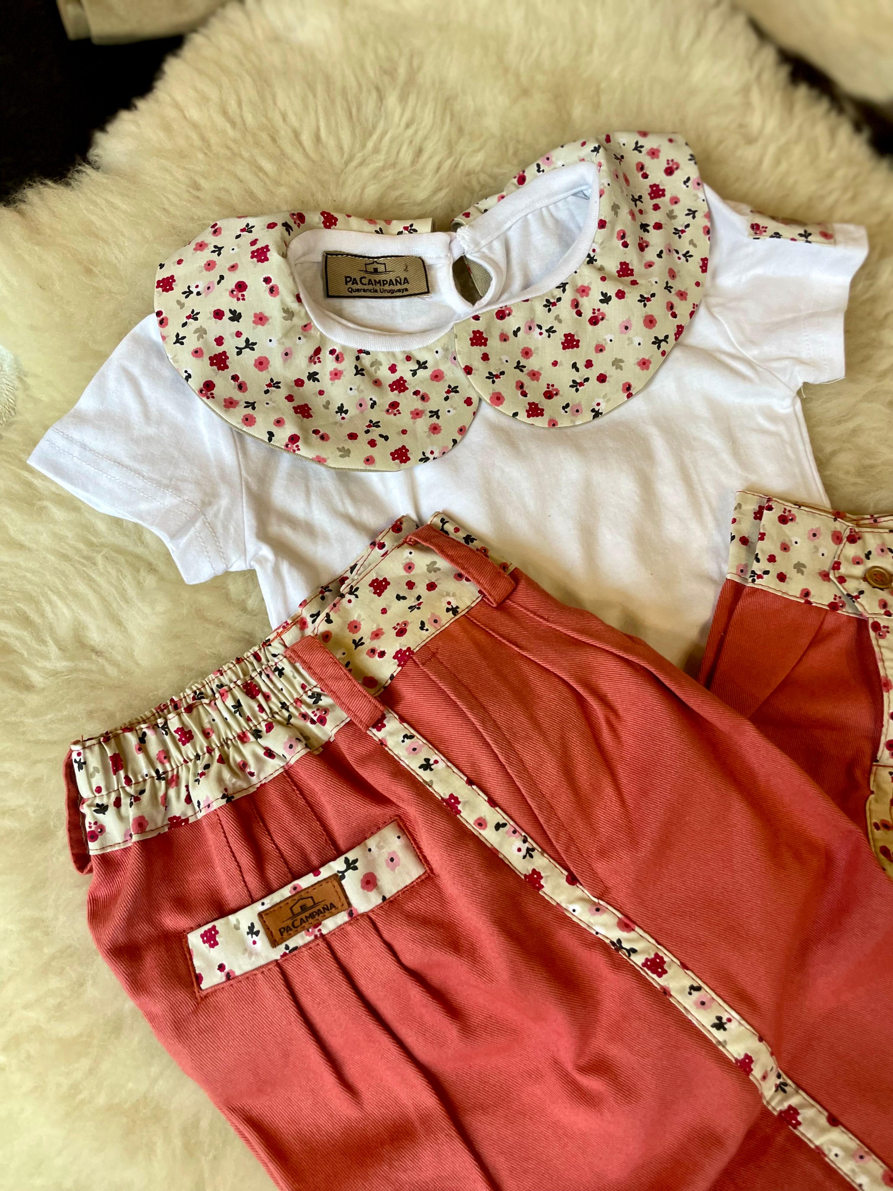 Conjunto remera y bombacha Flor calida