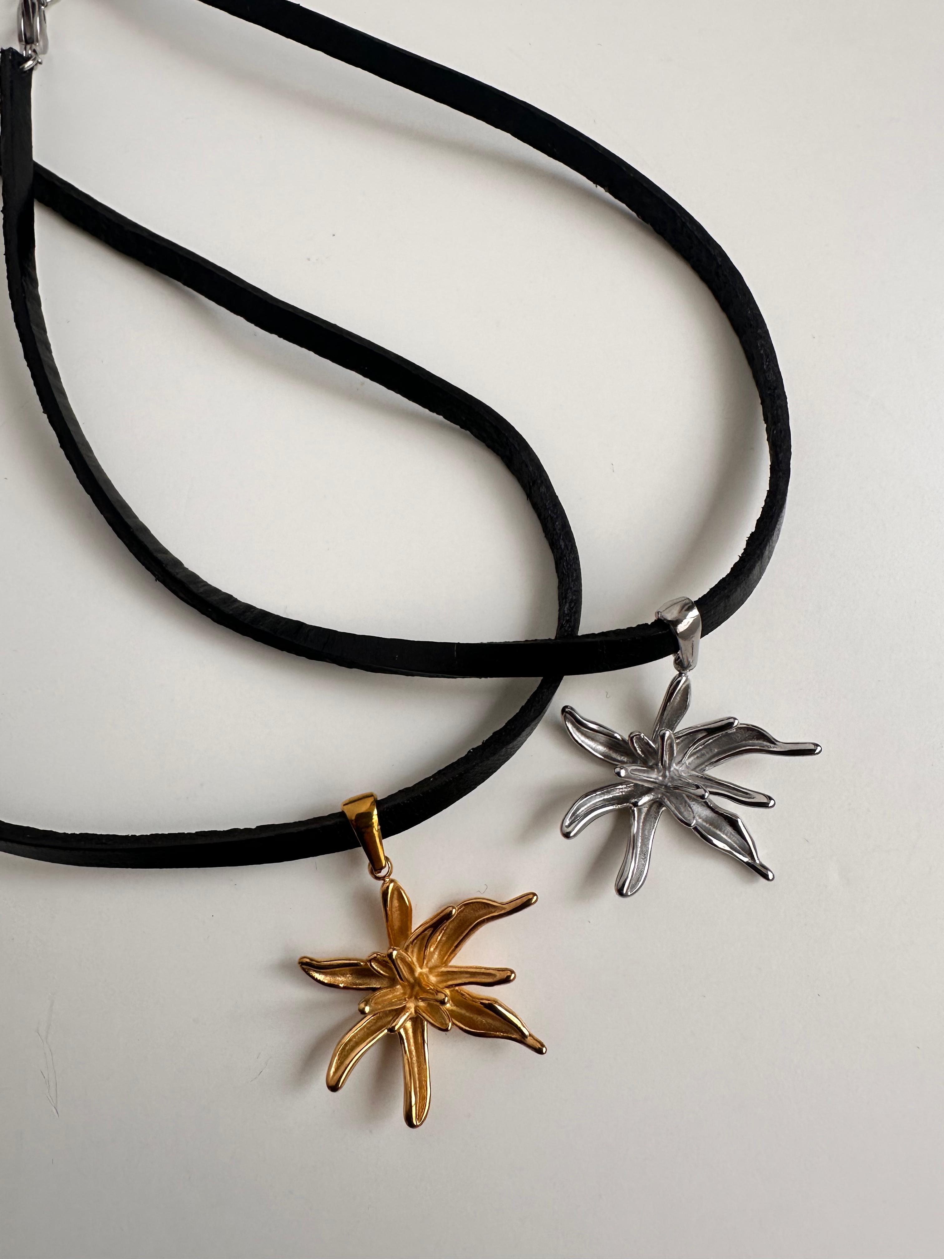 LIRIO ROCK CHOKER
