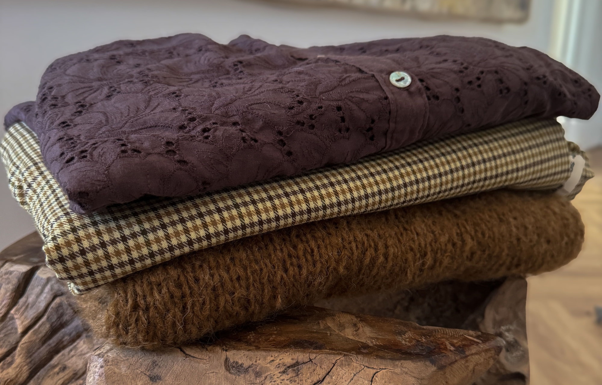 Te contamos algunos beneficios que tiene el vestirse con textiles naturales.